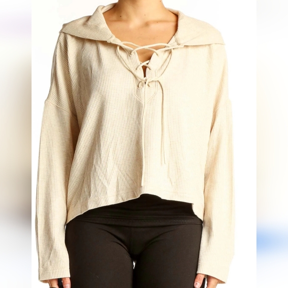 Vineyard Vines Cropped Oversized Sweater - Picture 1 of 9